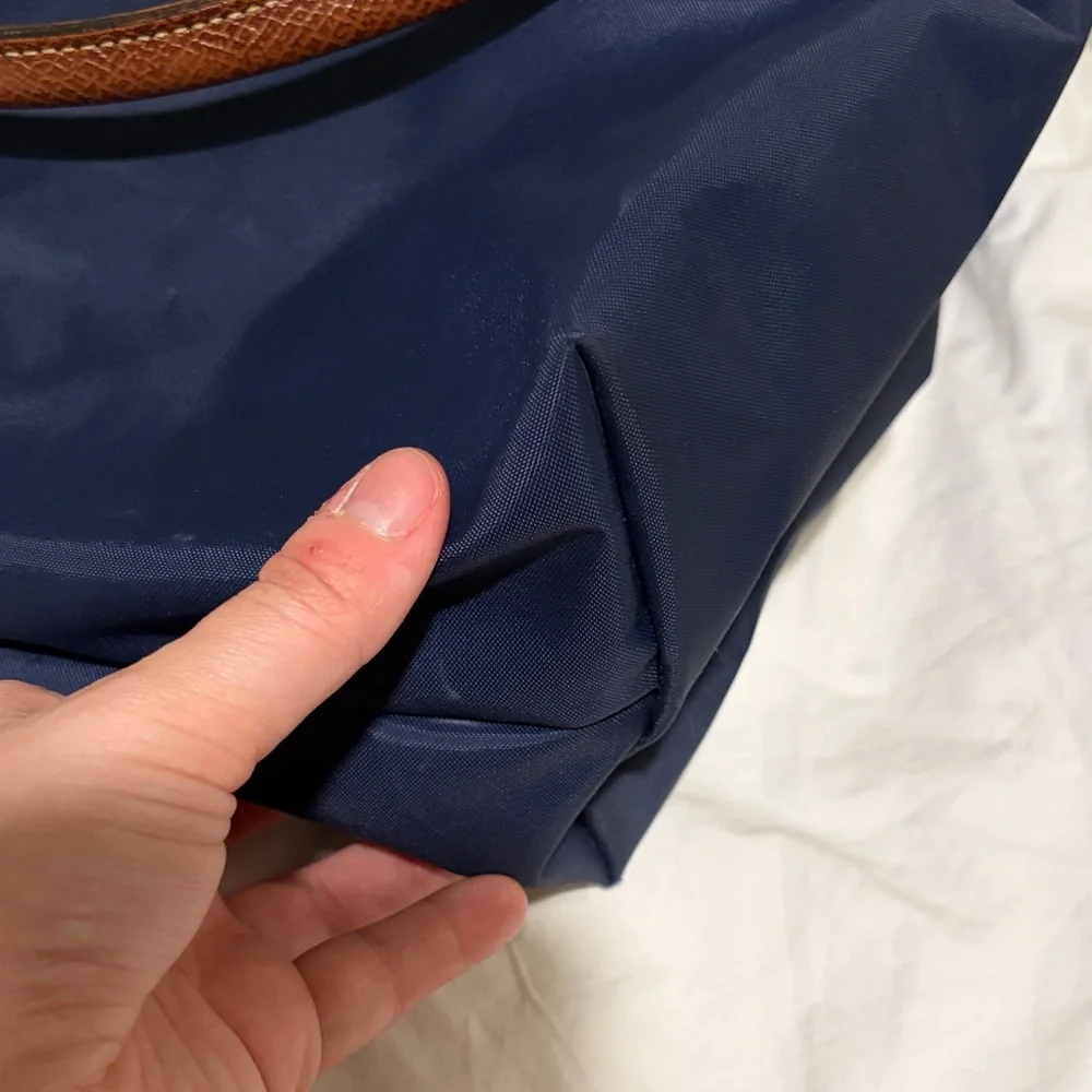 Longchamp Navy Blue Le Pilage Medium Tote Bag with Brown Trim - Picture 3 of 7